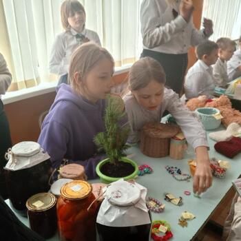 Фото Ярмарка 08.05.2024 г.