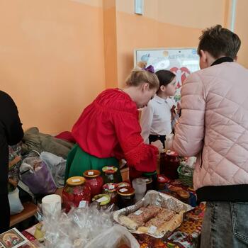 Фото Ярмарка 08.05.2024 г.